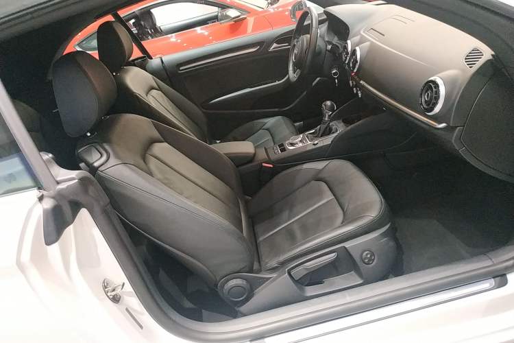 Used Audi A3 2015 Cabriolet 40 TFSI Right Front Seat