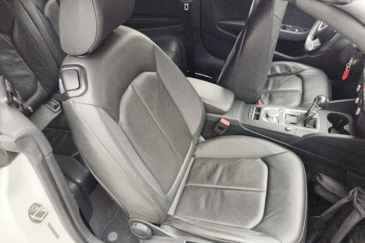 Used Audi A3 2015 Cabriolet 40 TFSI Right Front Seat