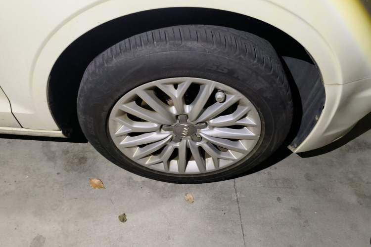 Used Audi A3 2015 Limousine 35 TFSI Millionth Anniversary Intelligent Leading Model Right Front Wheel Hub