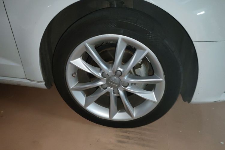 Used Audi A3 2015 Sportback 35 TFSI Millionth Anniversary Comfort Model Right Front Wheel Hub