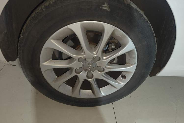 Used Audi A3 2015 Sportback 35 TFSI Millionth Anniversary Intelligent Leading Model Right Rear Wheel Hub