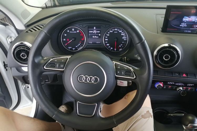 Used Audi A3 2015 Limousine 35 TFSI Millionth Anniversary Comfort Model Steering Wheel