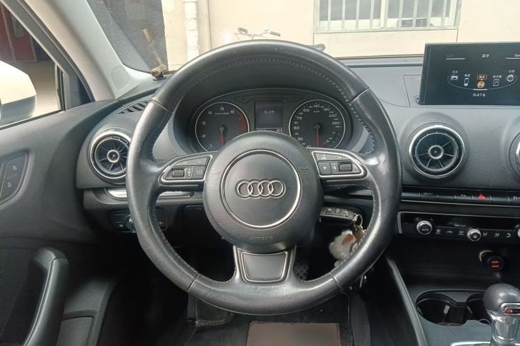 Used Audi A3 2015 Limousine 35 TFSI Millionth Anniversary Comfort Model Steering Wheel
