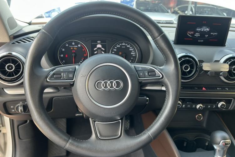 Used Audi A3 2015 Limousine 35 TFSI Millionth Anniversary Comfort Model Steering Wheel