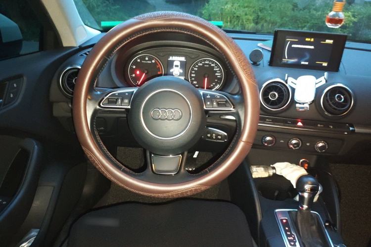Used Audi A3 2015 Sportback 35 TFSI Millionth Anniversary Intelligent Leading Model Steering Wheel