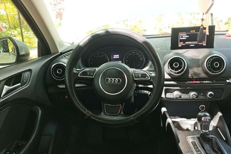 Used Audi A3 2015 Limousine 35 TFSI Millionth Anniversary Intelligent Leading Model Steering Wheel