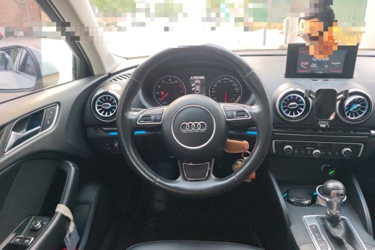 Used Audi A3 2015 Limousine 35 TFSI Millionth Anniversary Comfort Model Steering Wheel