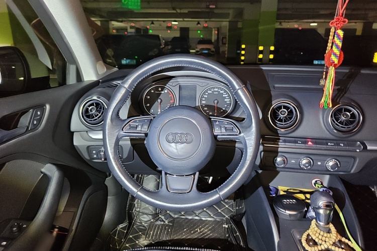 Used Audi A3 2015 Limousine 35 TFSI Millionth Anniversary Intelligent Leading Model Steering Wheel