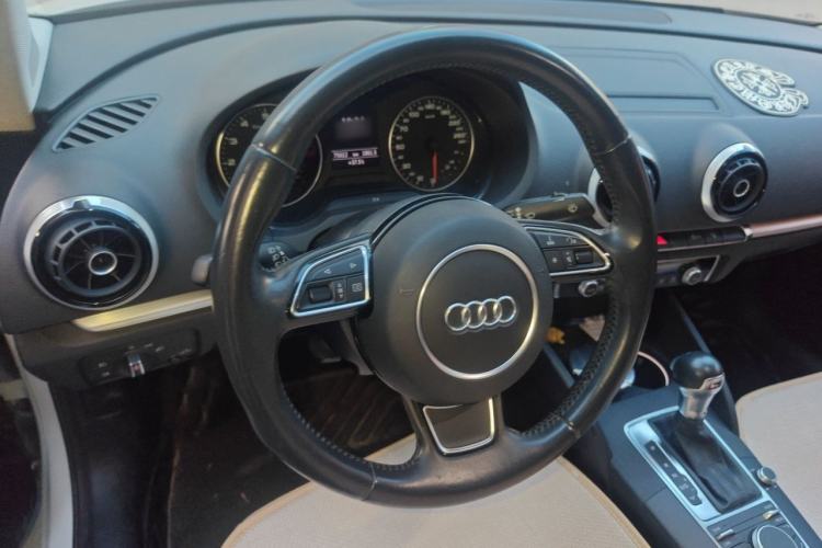 Used Audi A3 2015 Limousine 35 TFSI Millionth Anniversary Comfort Model Steering Wheel