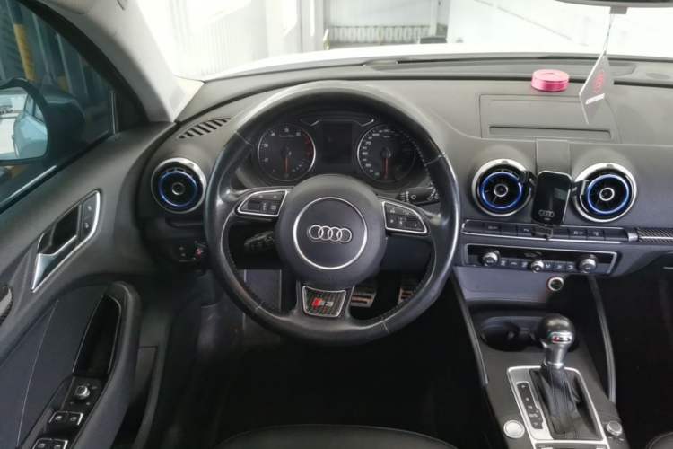 Used Audi A3 2015 Limousine 45 TFSI S line Luxury Model Steering Wheel