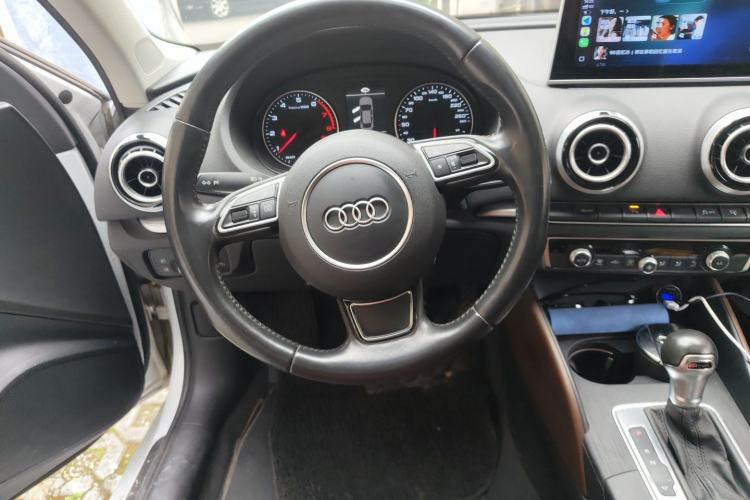 Used Audi A3 2015 Limousine 35 TFSI Millionth Anniversary Comfort Model Steering Wheel