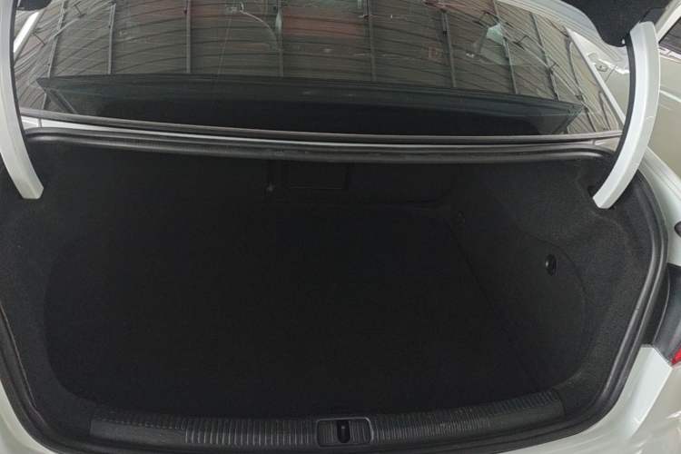 Used Audi A3 2015 Limousine 35 TFSI Millionth Anniversary Intelligent Leading Model Trunk