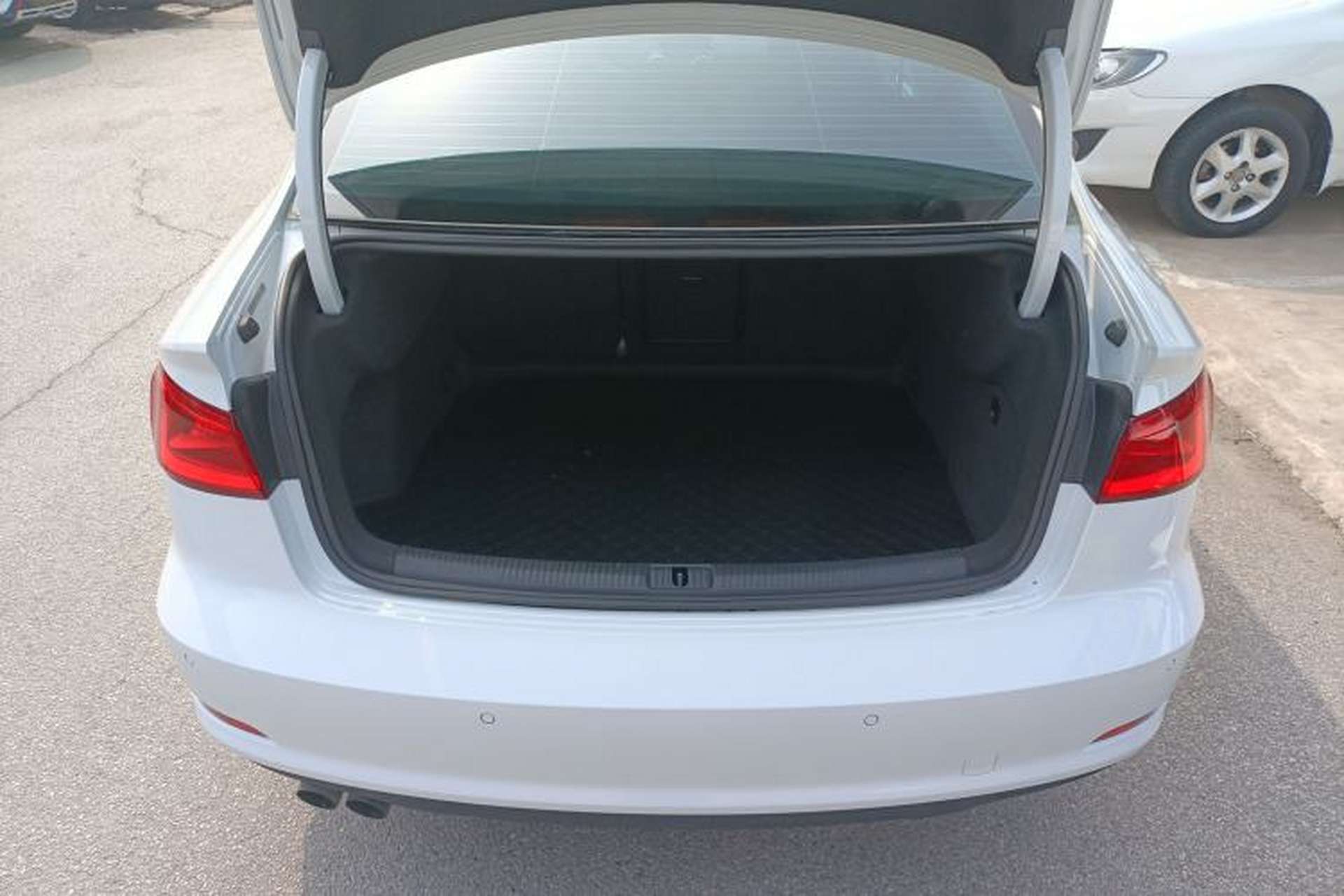 Used Audi A3 2015 Limousine 35 TFSI Millionth Anniversary Intelligent Leading Model Trunk