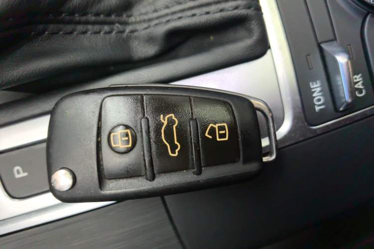 Used Audi A3 2015 Limousine 35 TFSI Millionth Anniversary Comfort Model Vehicle Key