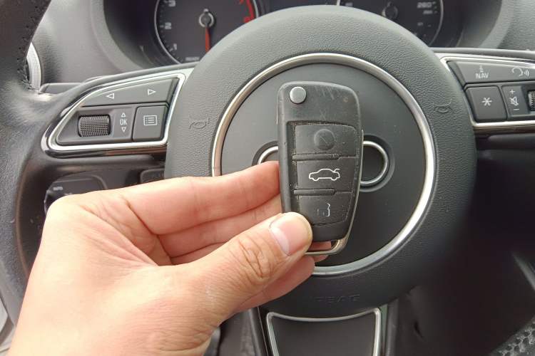 Used Audi A3 2015 Sportback 45 TFSI S line sports model Vehicle Key
