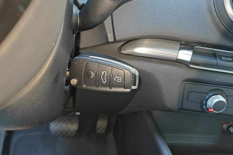 Used Audi A3 2015 Sportback 35 TFSI Millionth Anniversary Intelligent Leading Model Vehicle Key