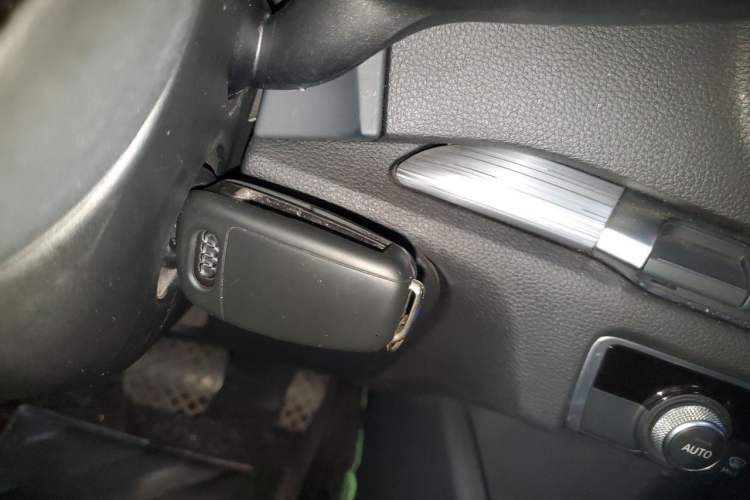 Used Audi A3 2015 Limousine 35 TFSI Millionth Anniversary Comfort Model Vehicle Key