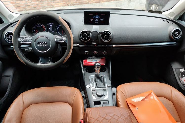 Used Audi A3 2015 Sportback 35 TFSI Millionth Anniversary Intelligent Leading Model Center Console