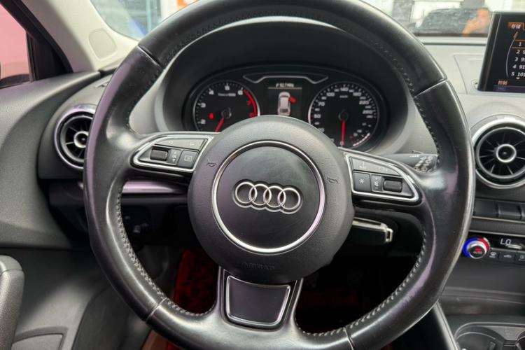 Used Audi A3 2015 Sportback 40 TFSI Automatic Comfort Model Interior 1