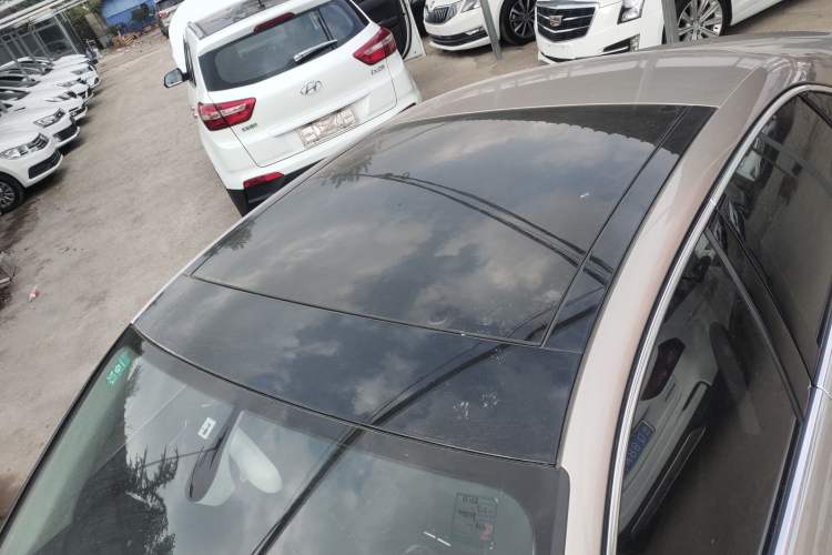 Used Audi A3 2015 Limousine 35 TFSI Millionth Anniversary Comfort Model Roof
