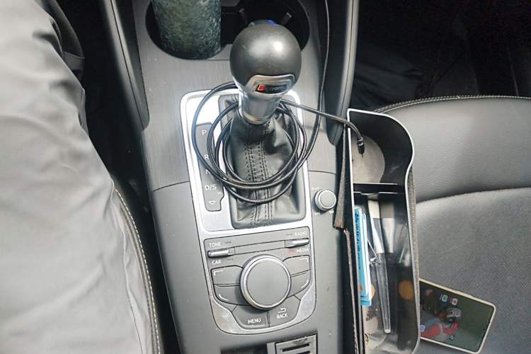 Used Audi A3 2016 Limousine 35 TFSI Ambition Edition Gear Lever