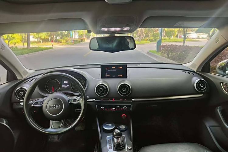 Used Audi A3 2016 Limousine 35 TFSI Style Edition Interior 1