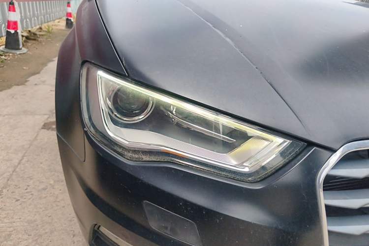 Used Audi A3 2016 Limousine 35 TFSI Ambition Edition Right Front Headlight