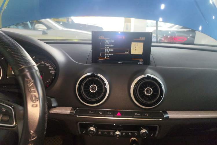 Used Audi A3 2016 Limousine 40 TFSI Luxury Model Audio And AC Panel