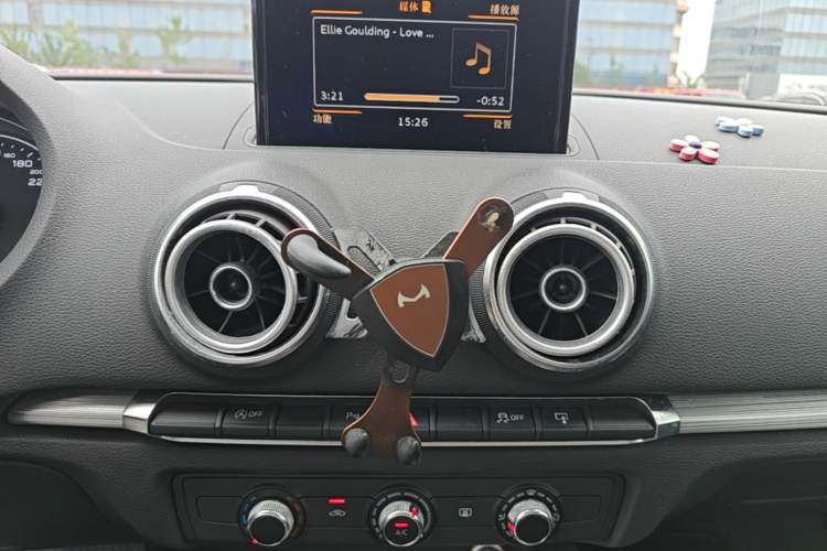 Used Audi A3 2016 Sportback 35 TFSI Ambition Audio And AC Panel