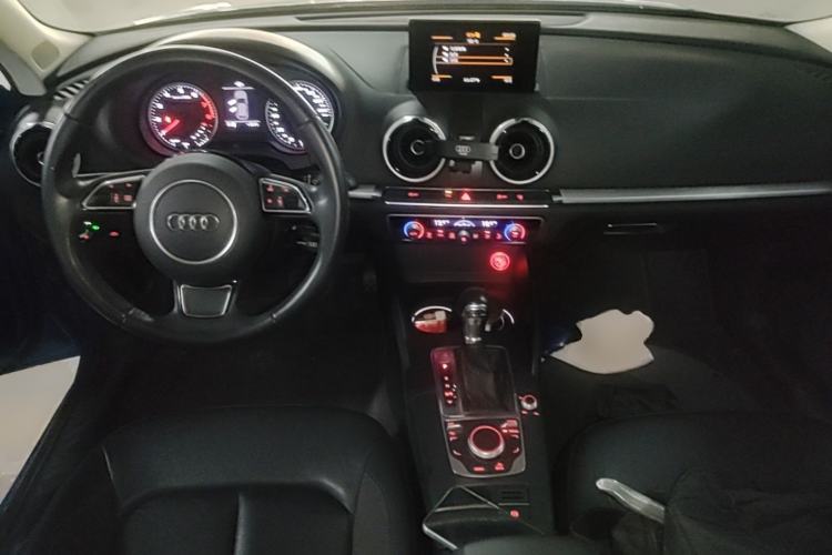 Used Audi A3 2016 Sportback 35 TFSI Style Edition Center Console