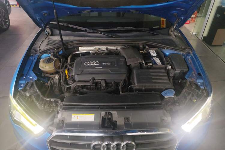 Used Audi A3 2016 Limousine 40 TFSI Luxury Model Engine Bay