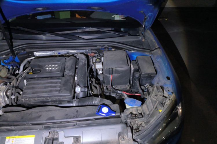 Used Audi A3 2016 Sportback 35 TFSI Ambition Engine Bay Left