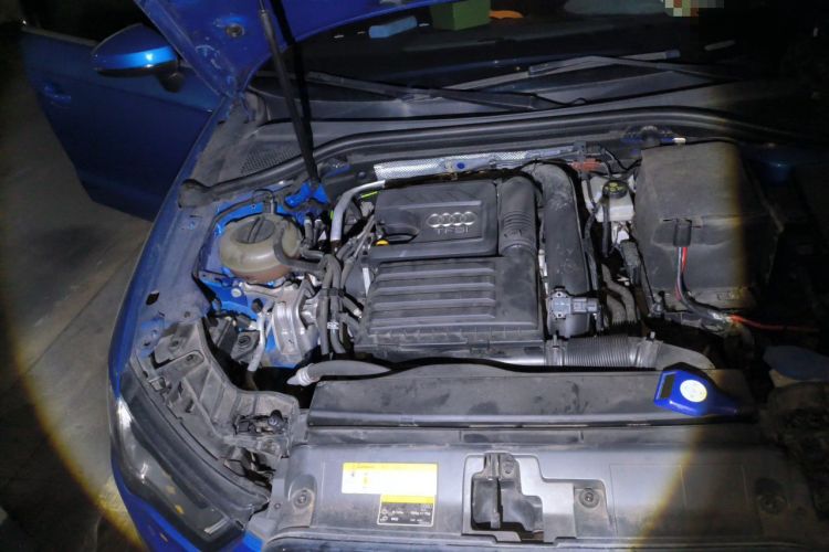 Used Audi A3 2016 Sportback 35 TFSI Ambition Engine Bay Right