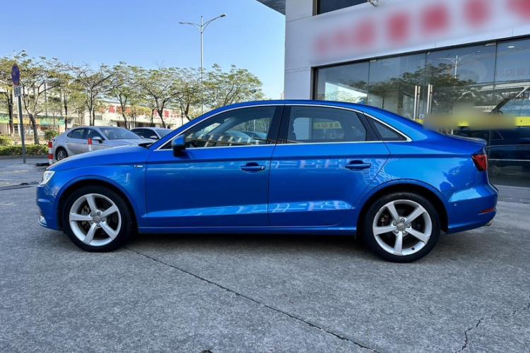 Used Audi A3 2016 Limousine 40 TFSI Luxury Model Exterior 6