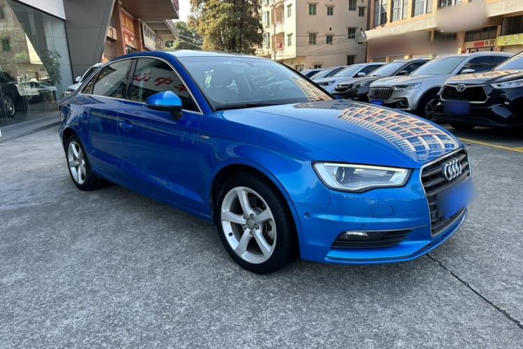 Used Audi A3 2016 Limousine 40 TFSI Luxury Model Exterior 7