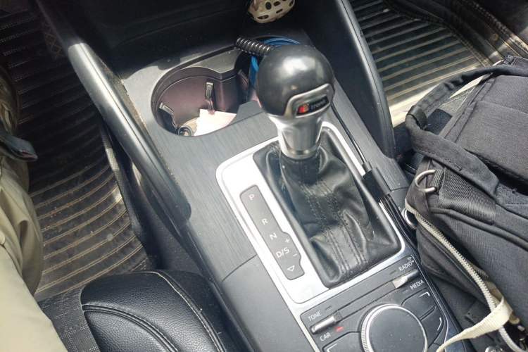 Used Audi A3 2016 Limousine 35 TFSI Prestige Edition Gear Lever