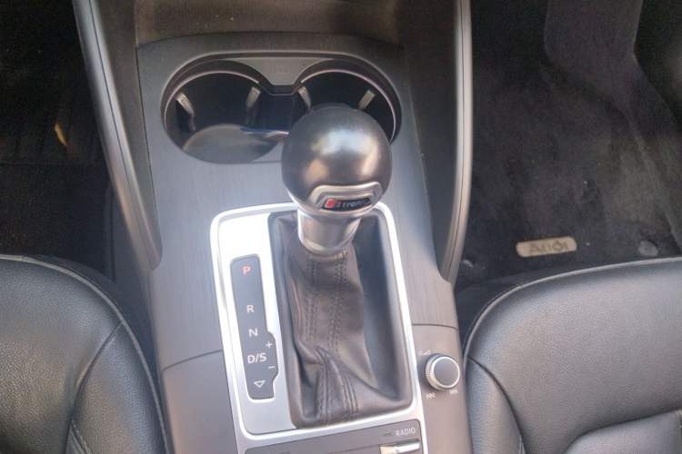 Used Audi A3 2016 Sportback 35 TFSI Style Edition Gear Lever