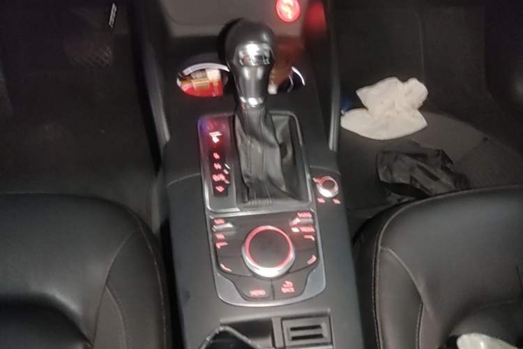 Used Audi A3 2016 Sportback 35 TFSI Style Edition Gear Lever