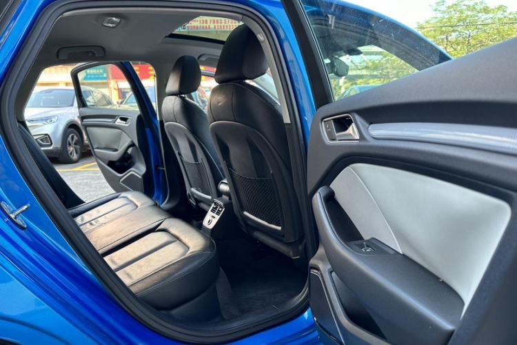Used Audi A3 2016 Limousine 40 TFSI Luxury Model Interior 11