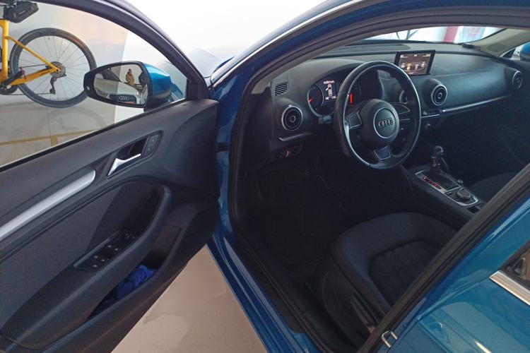 Used Audi A3 2016 Sportback 35 TFSI Ambition Edition Interior 3