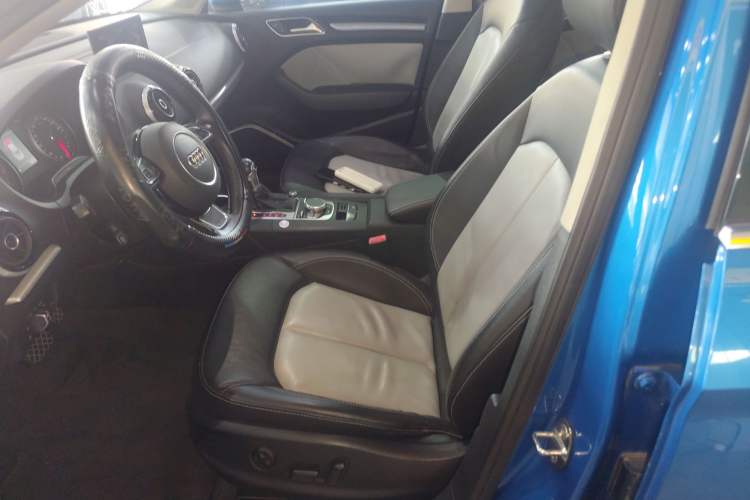 Used Audi A3 2016 Limousine 40 TFSI Luxury Model Left Front Seat