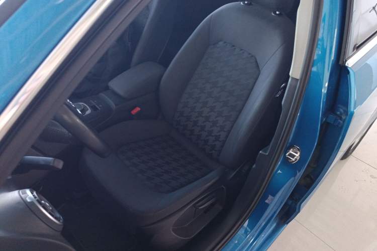 Used Audi A3 2016 Sportback 35 TFSI Ambition Edition Left Front Seat