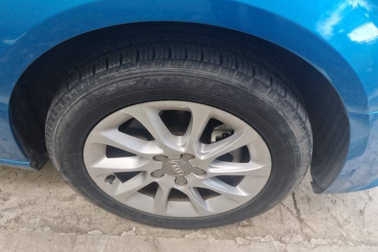 Used Audi A3 2016 Sportback 35 TFSI Ambition Right Front Wheel Hub