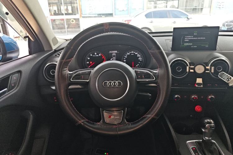 Used Audi A3 2016 Limousine 35 TFSI Prestige Edition Steering Wheel