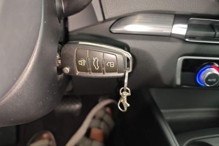 Used Audi A3 2016 Limousine 35 TFSI Style Edition Vehicle Key
