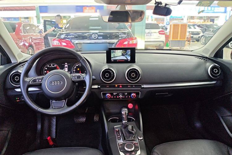 Used Audi A3 2016 Sportback 35 TFSI Style Edition Center Console