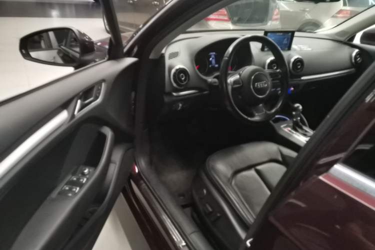 Used Audi A3 2016 Sportback 35 TFSI Style Edition Driver Seat