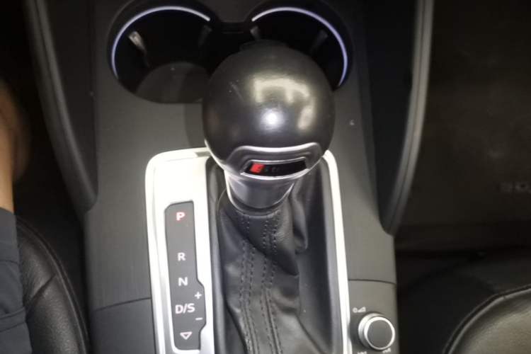 Used Audi A3 2016 Sportback 35 TFSI Style Edition Gear Lever