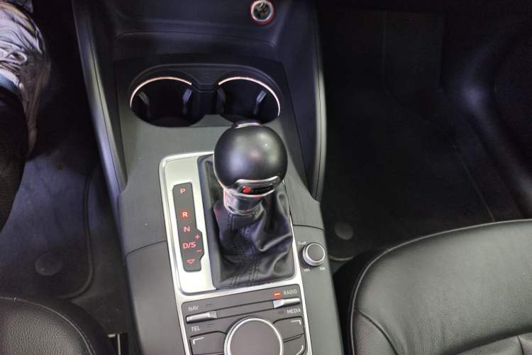 Used Audi A3 2016 Sportback 35 TFSI Style Edition Gear Lever