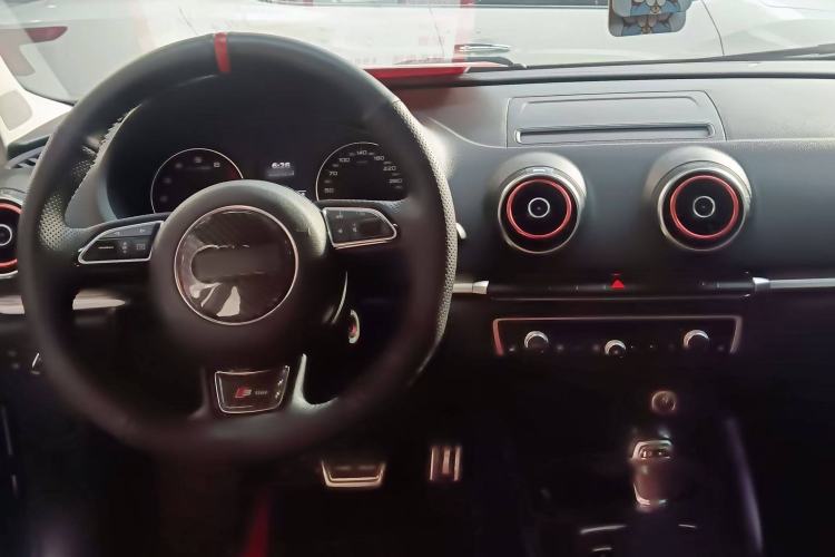 Used Audi A3 2016 Sportback 35 TFSI Ambition Interior 1